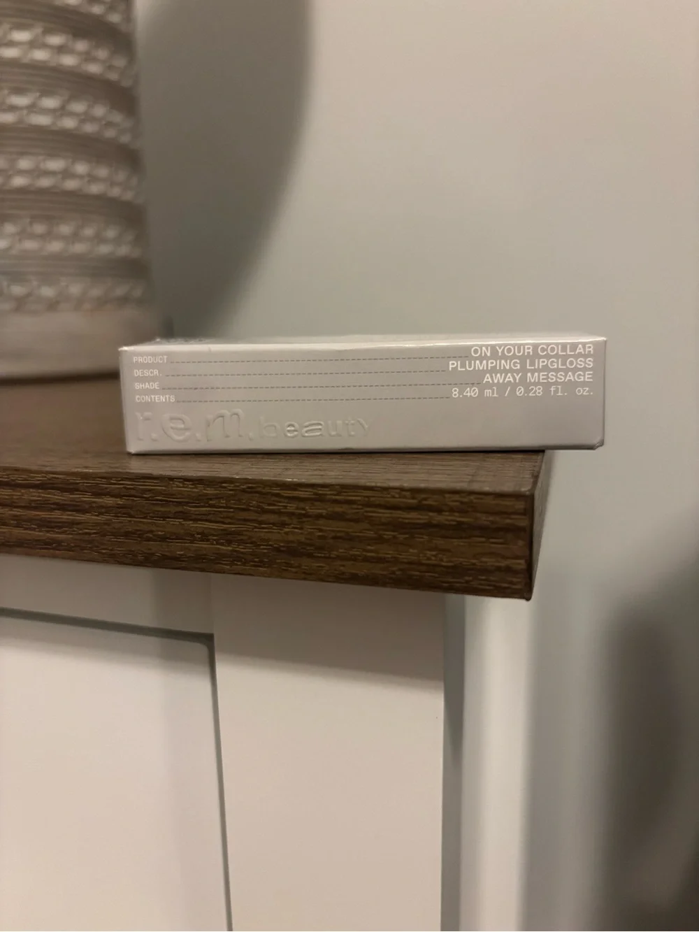 [r.e.m beauty] On Your Collar Plumping Gloss